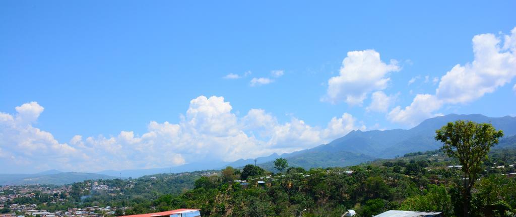 La Casa Del Italiano Bed and Breakfast Tarapoto Buitenkant foto